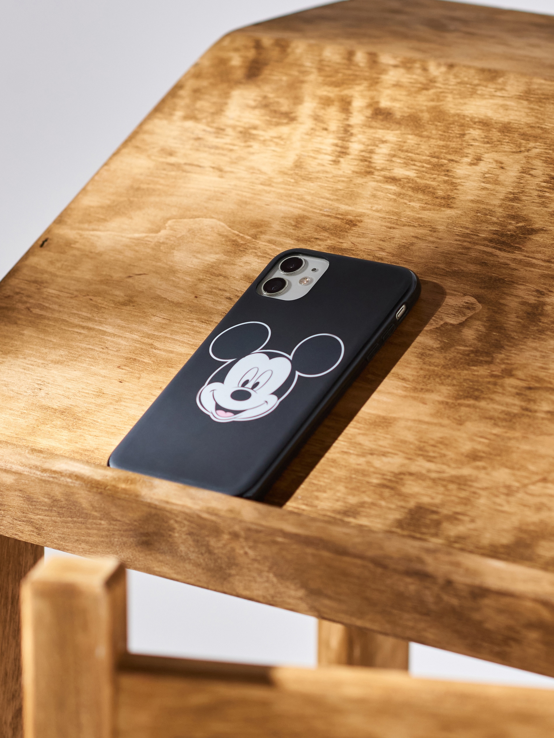 Etui na iPhone 11 Disney