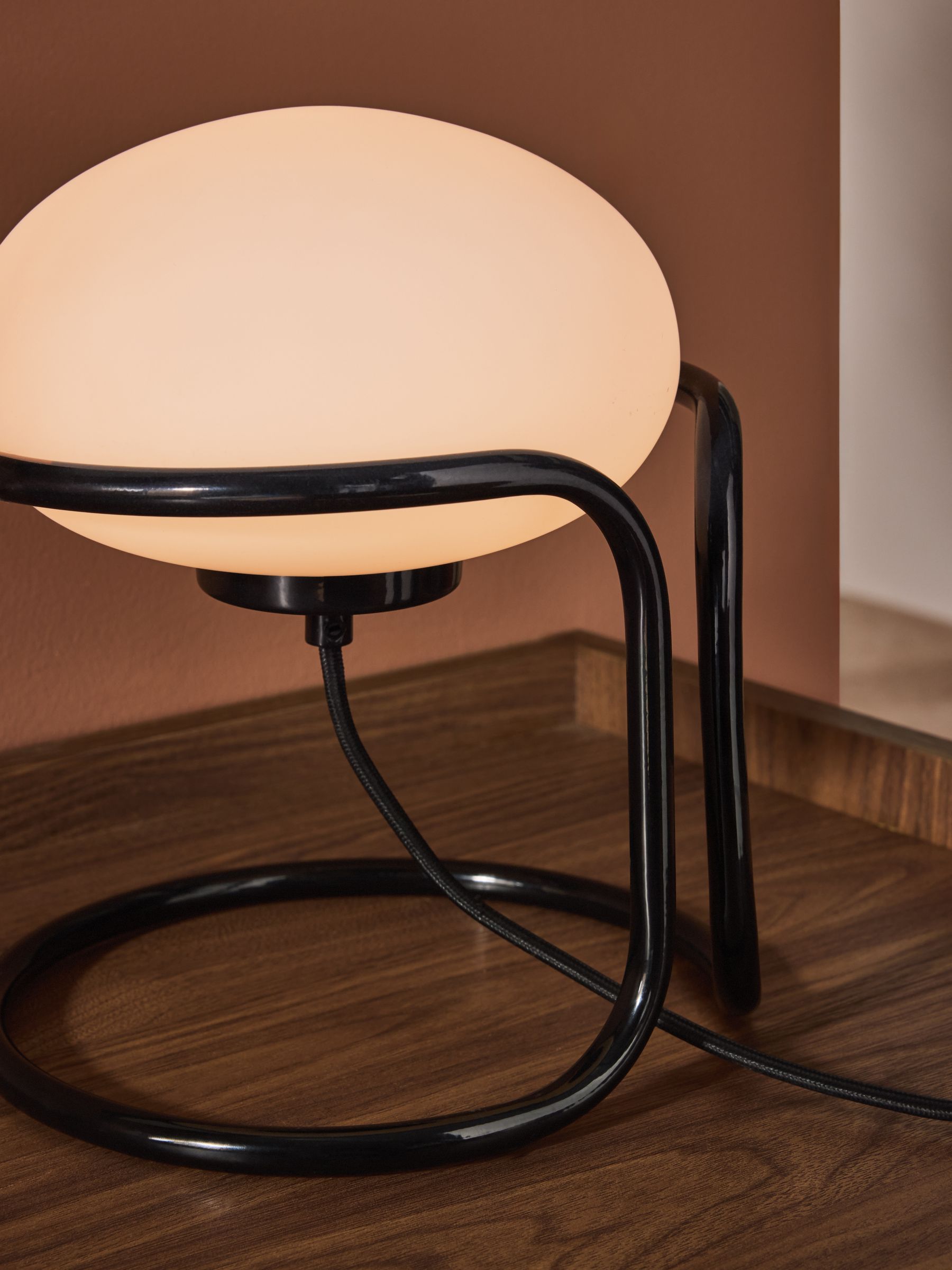 Piper Table Lamp in Black