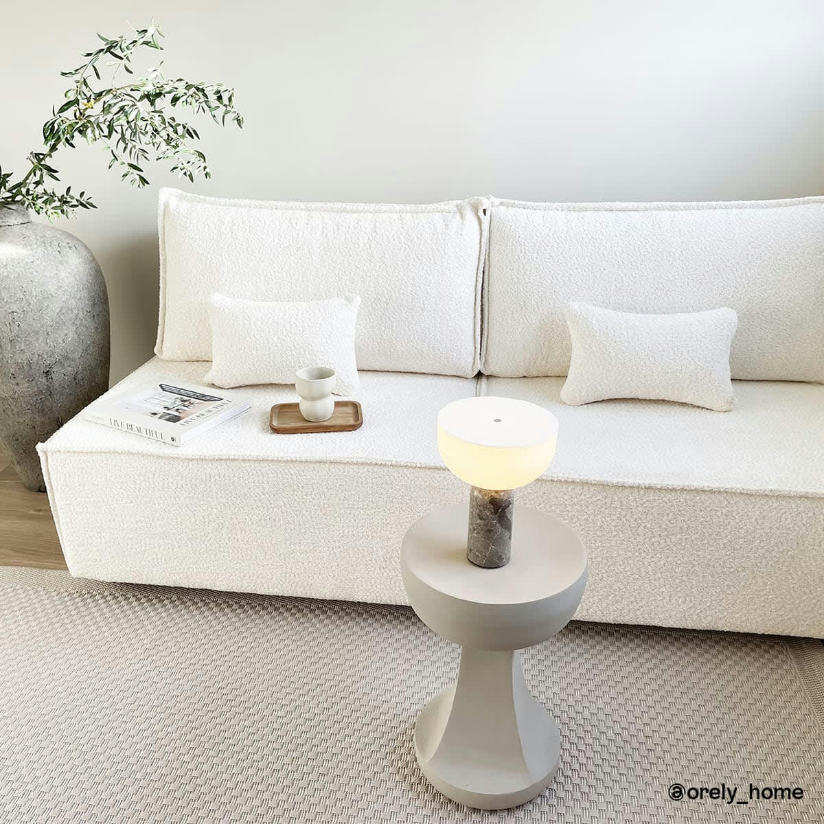 MILLA - Canapé convertible 3 places en tissu bouclé écru