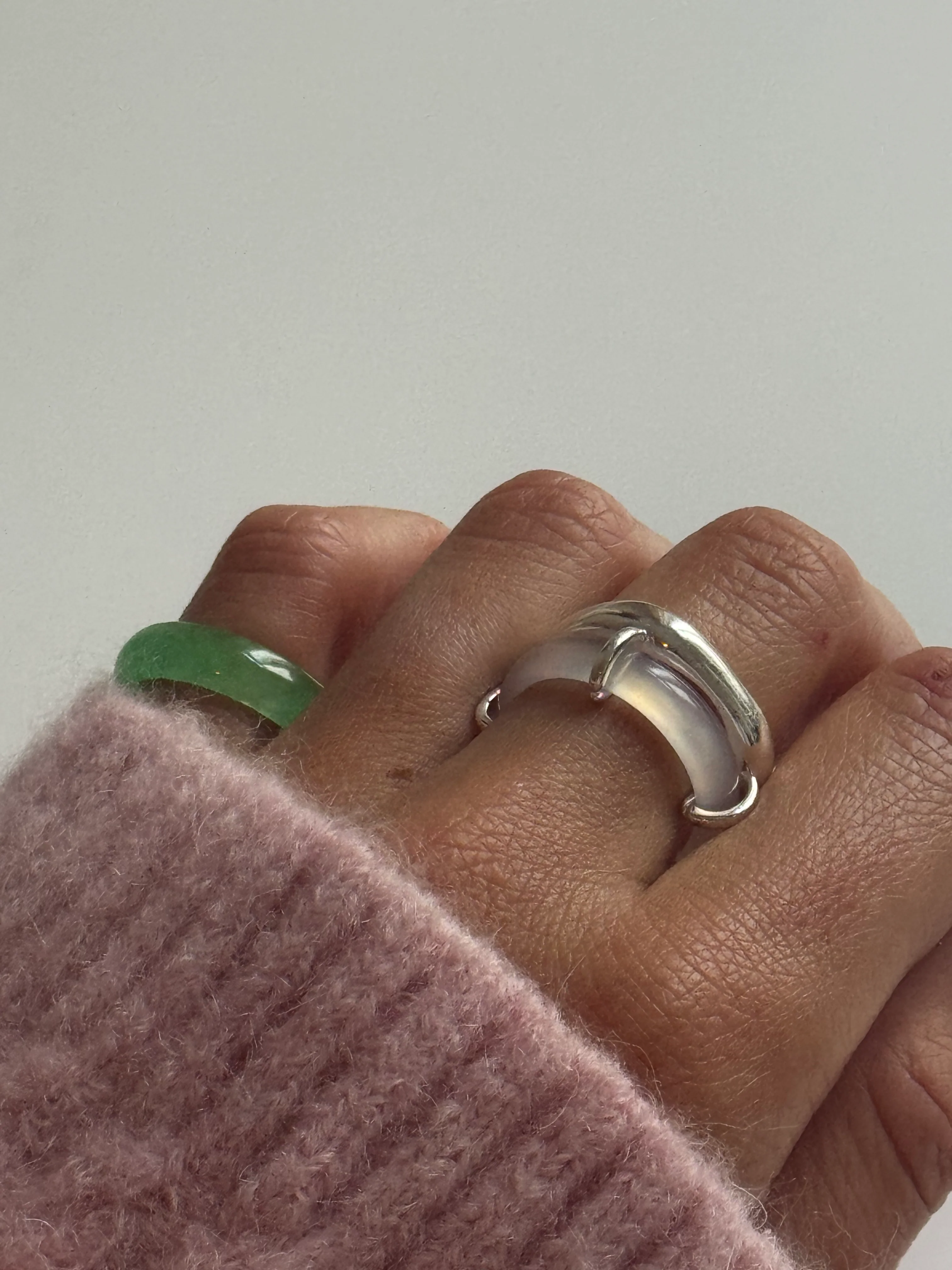 Cove — White Jade Stone Sculpted Ring