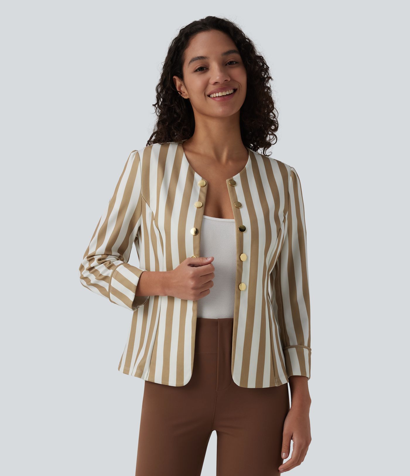 Blazer tailleur ajusté col rond manches 3/4 boutons décoratifs rayé color block