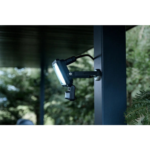 LED Strahler JARO 3060 P