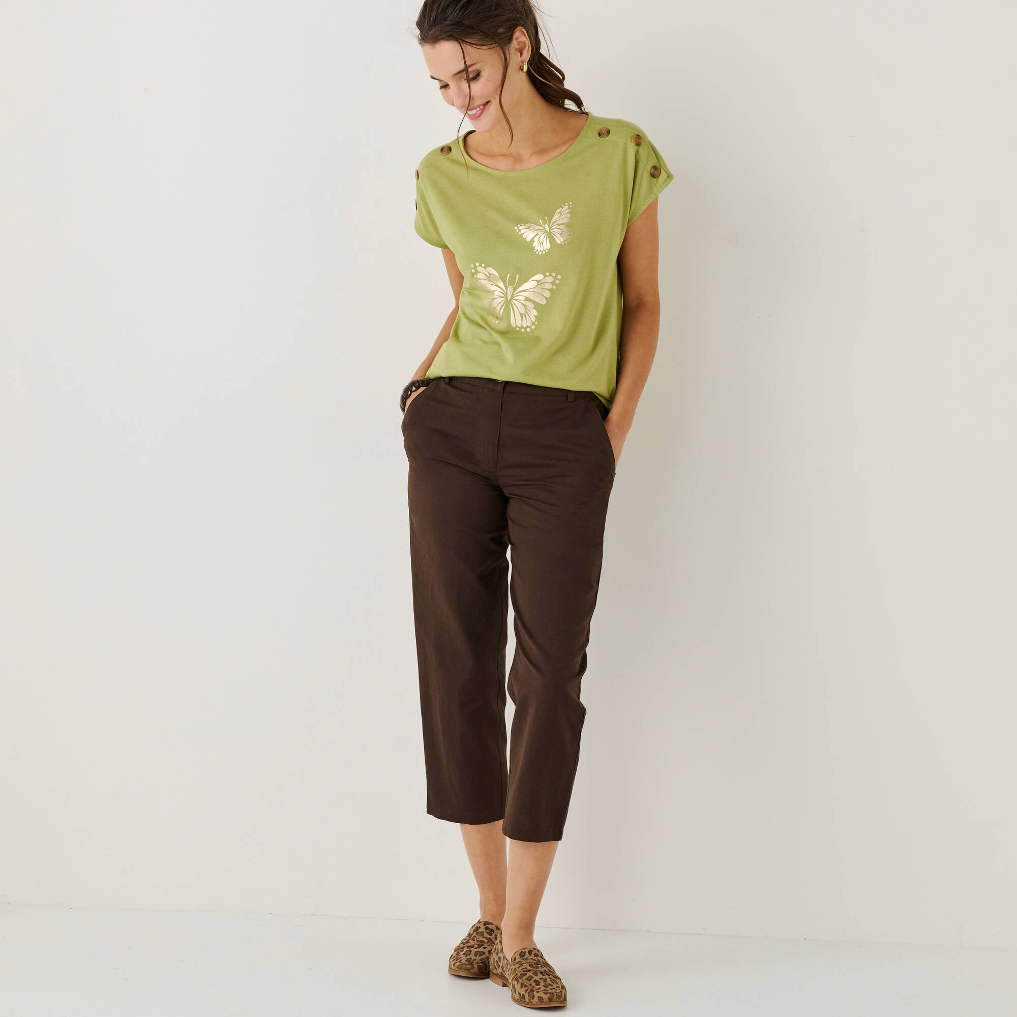 T-shirt col rond imprimé papillon doré