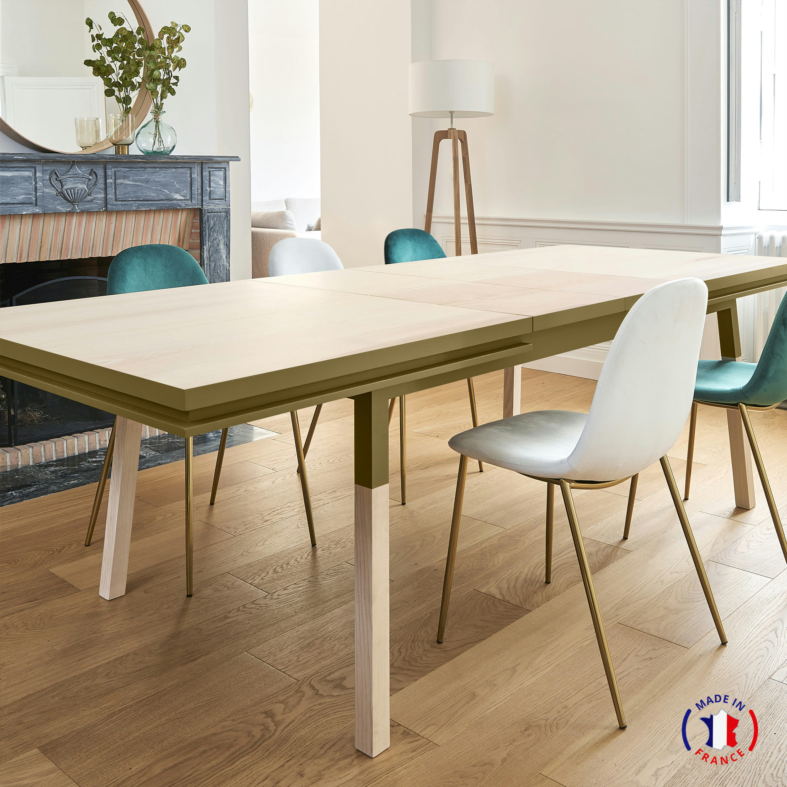EGEE - Table 220x120 cm en frêne massif, 2 rallonges tabac de ruca