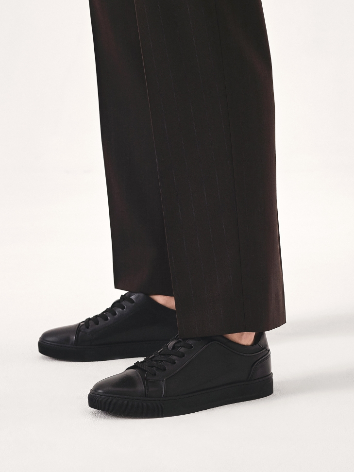 Men's timeless grain leather sneakers