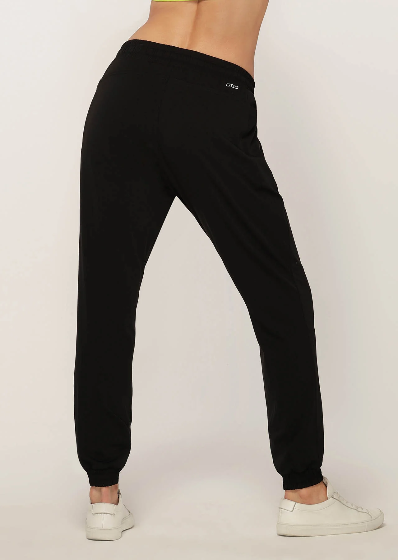 Fundamental Phone Pocket Active Pants