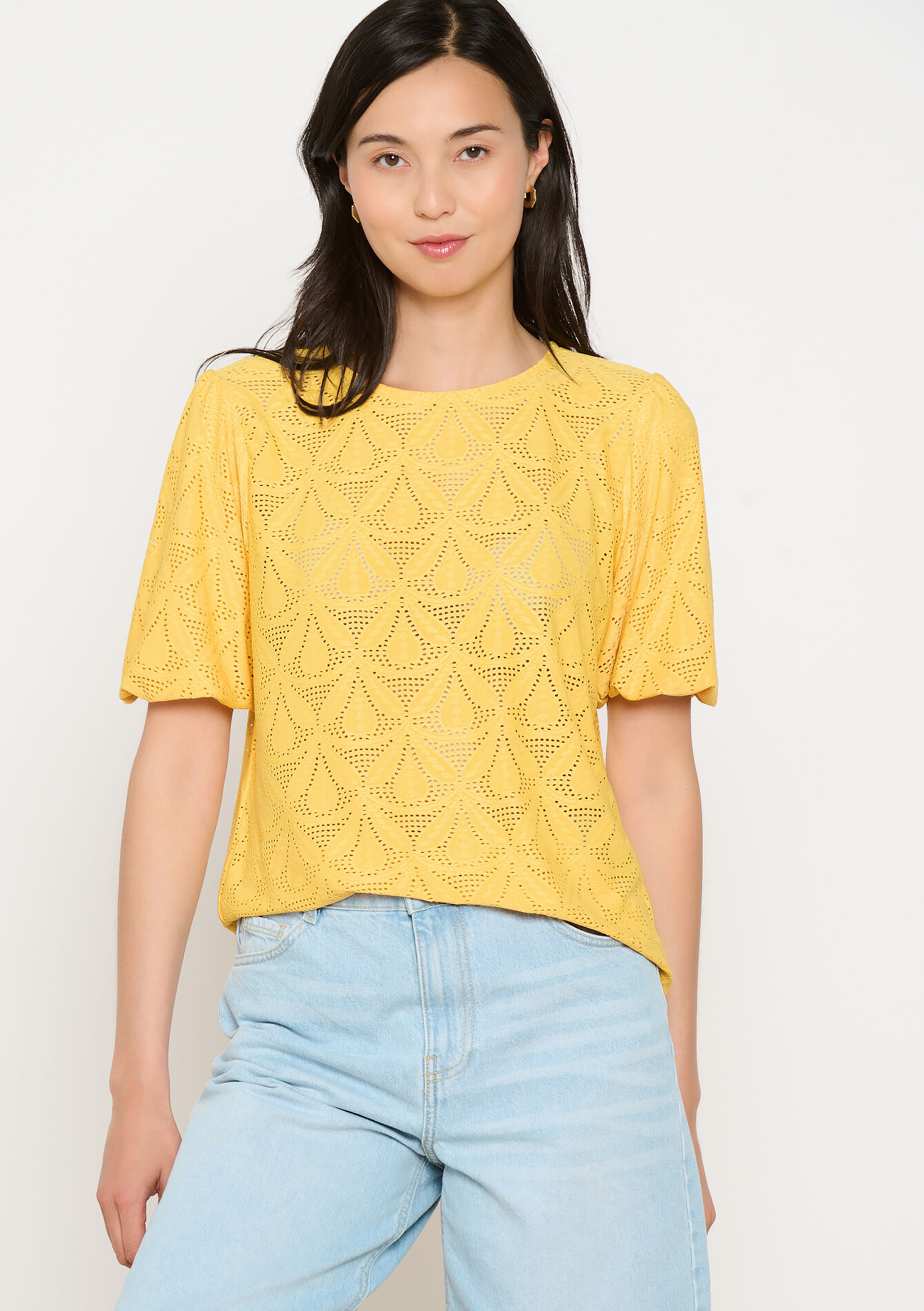 Gehaakt geborduurd shirt