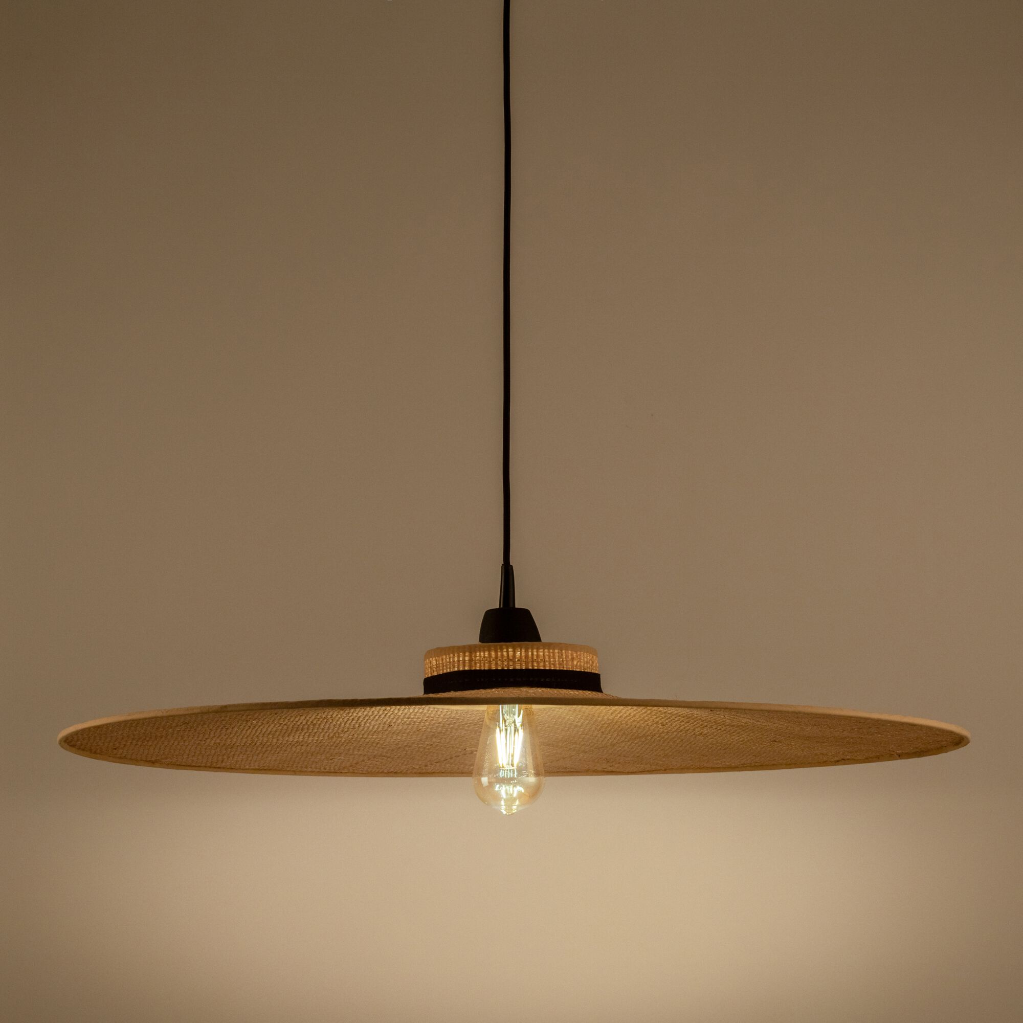 CAPEU - Suspension non électrifiée en rabane - naturel D80cm