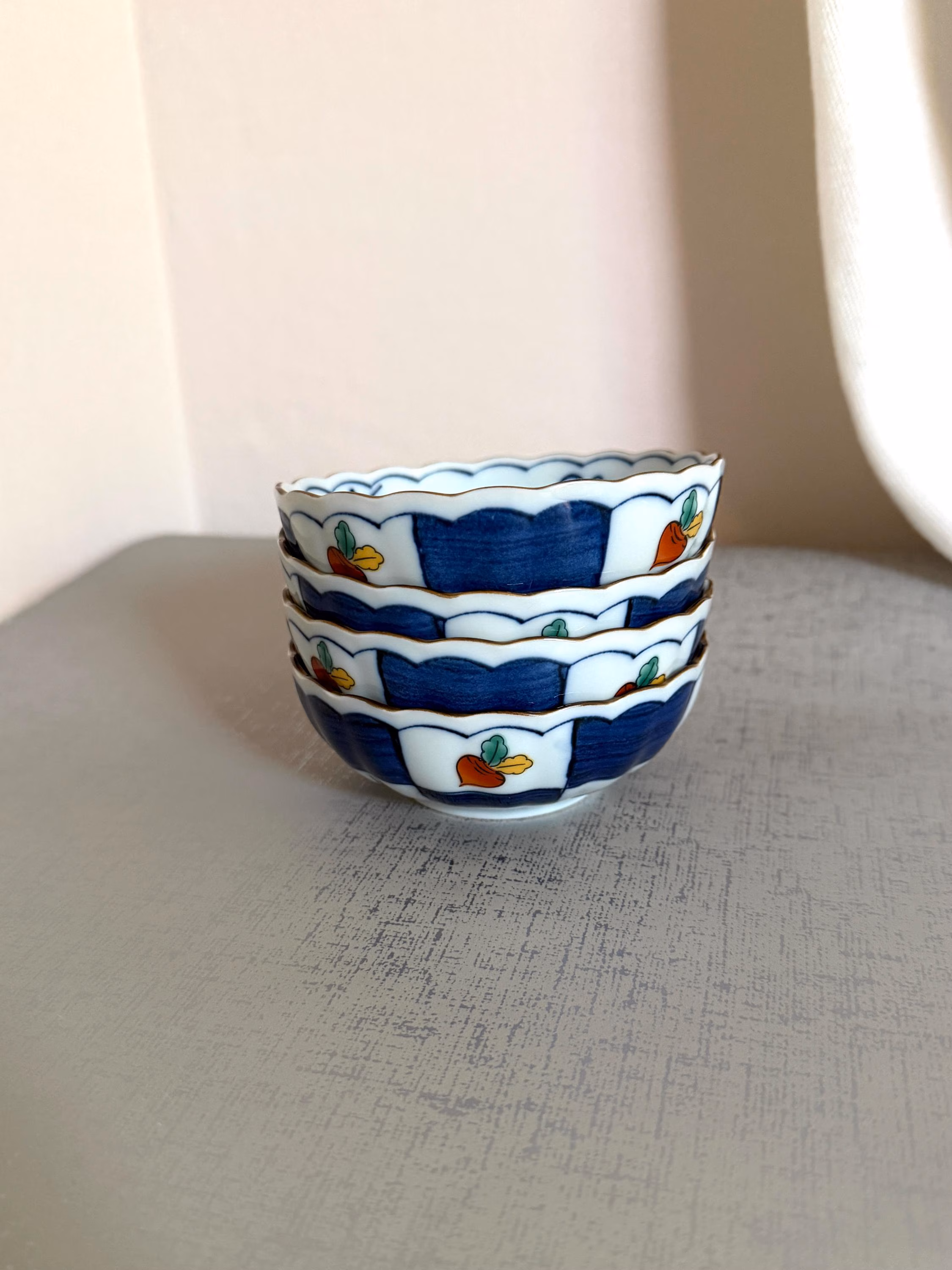 Set of 4 Small Vintage Japanese Porcelain Bowls