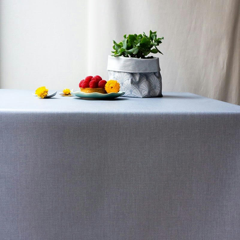UNI - Nappe enduite ovale 160 x 200 cm grise