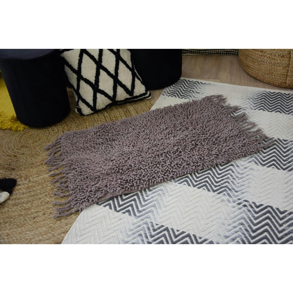 SHAGGY - Tapis de bain coton uni à franges taupe 50x70cm
