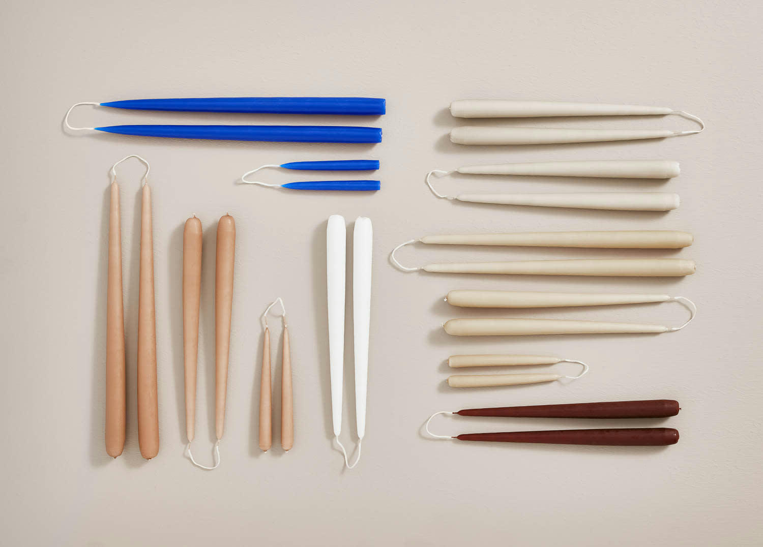 FUKAI - Lot de 2 bougies gris en paraffine ø2,2xh34cm