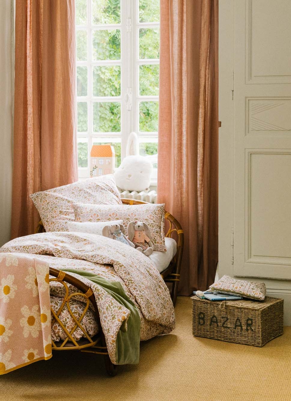 PANIER AVEC INSCRIPTION BAZAR NATUREL