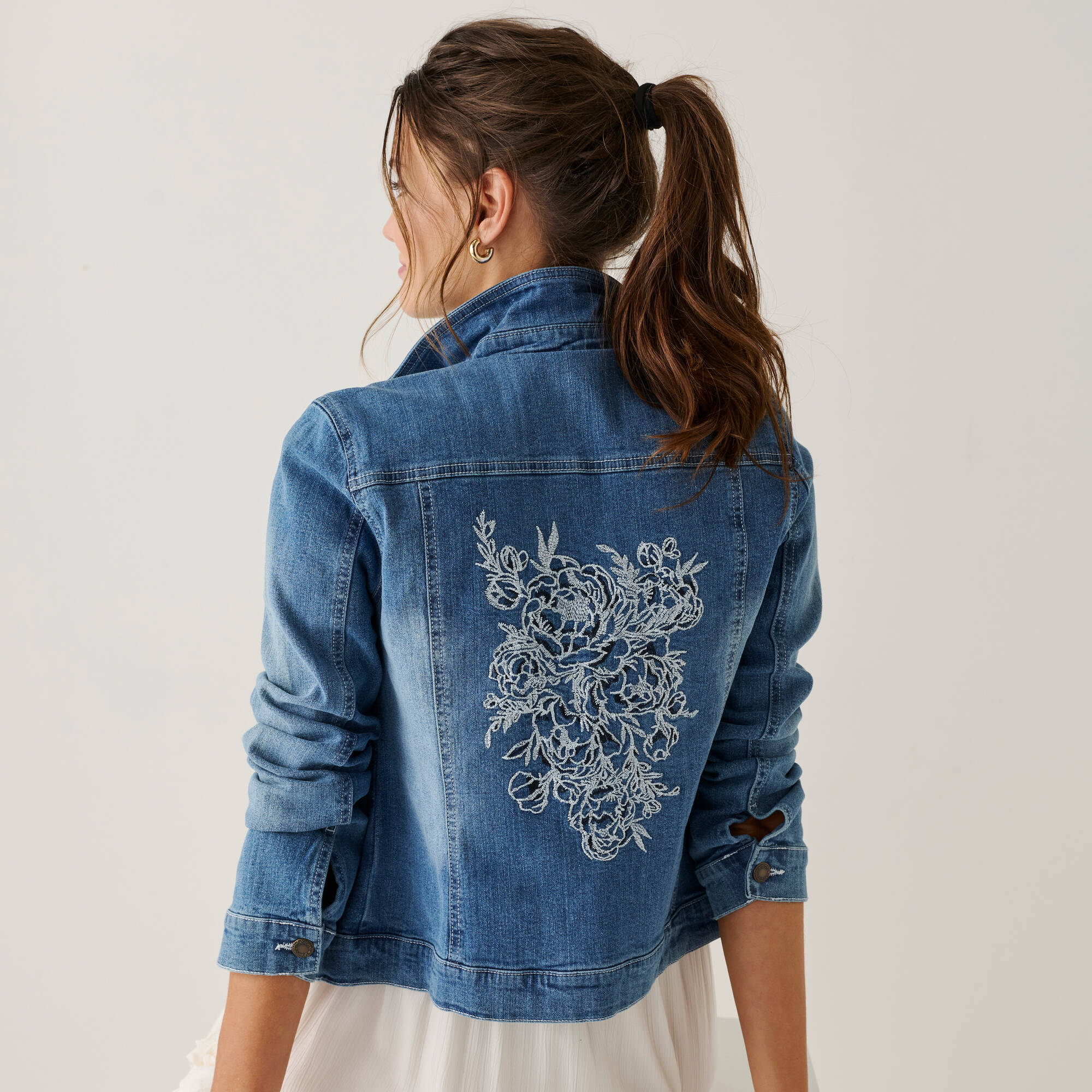 Veste brodée en jean