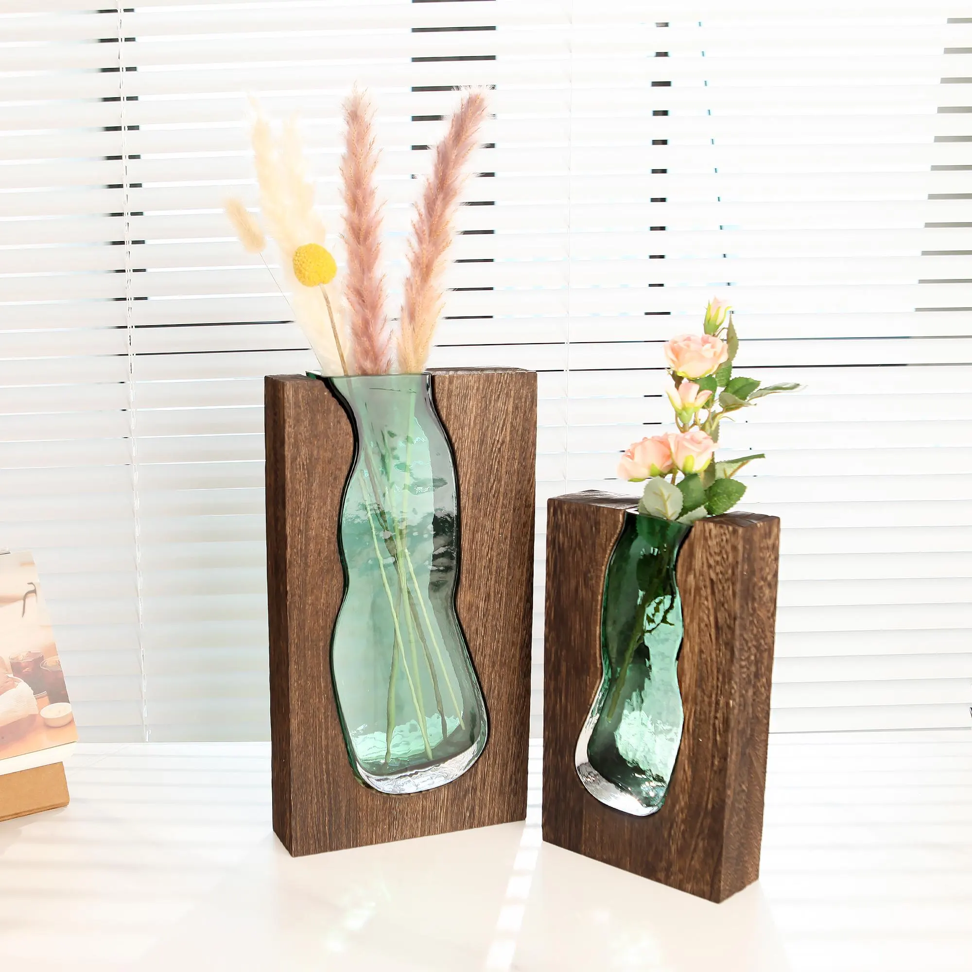 Mothers Day Custom Wooden Vase-Personalized Artistic Flower Vase,Gift for Her,Mom,Grandmom,Wife,Home Decor,Vintage Engraved Wooden Vase
