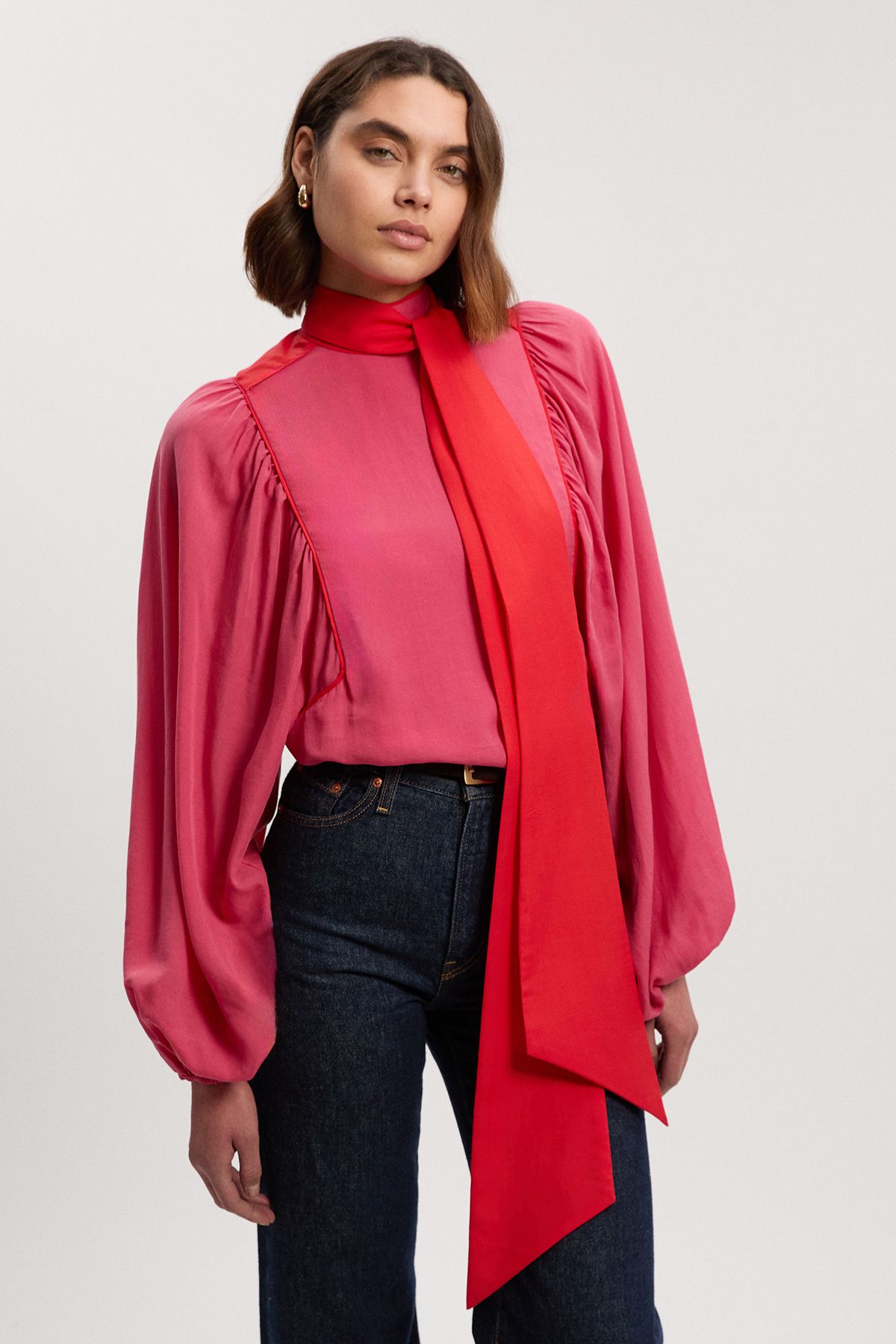 KarenMillen Colour Block Fluid Tencel Woven Tie Neck Blouse