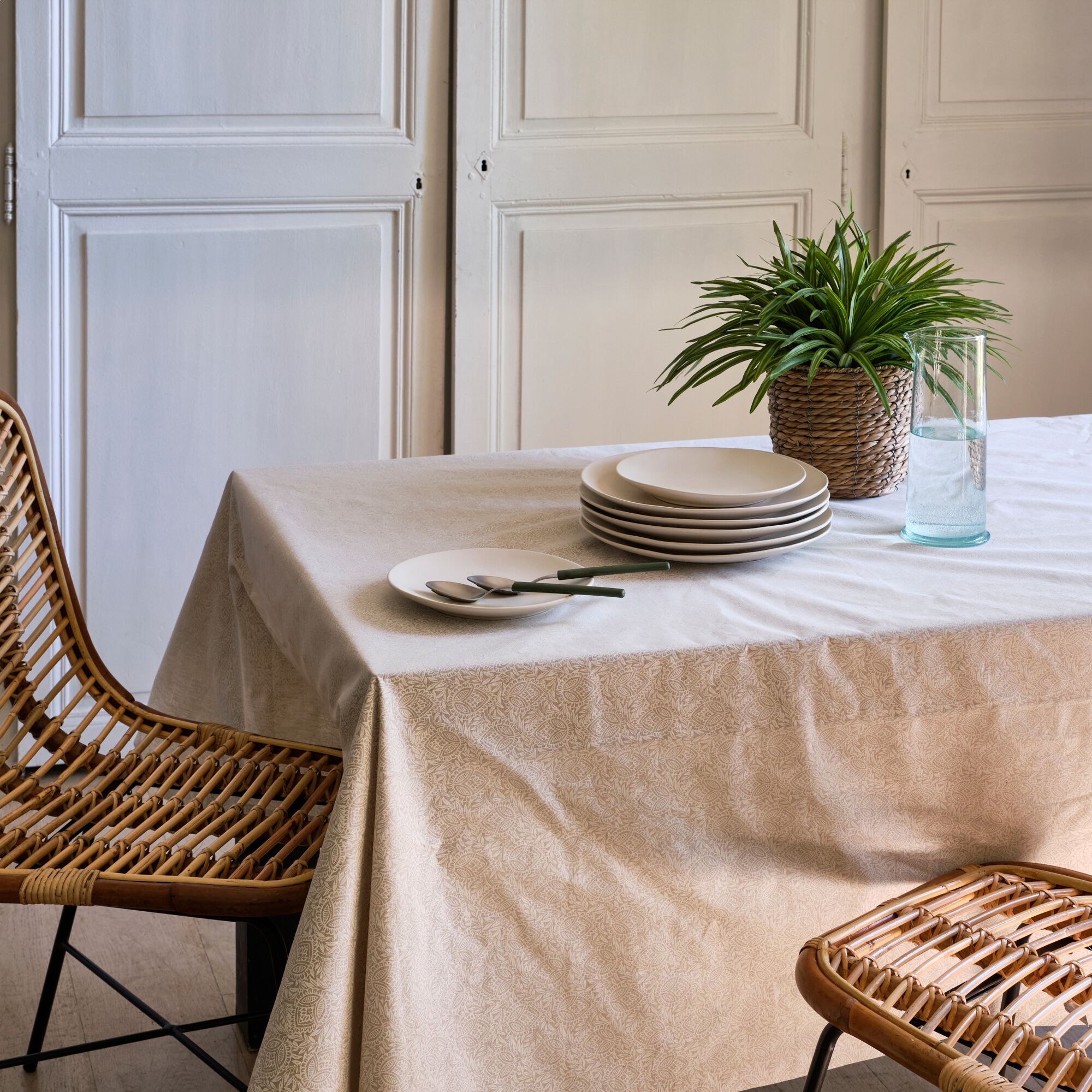 ST REMY - Nappe motif amande en lin et coton 150x150cm - blanc