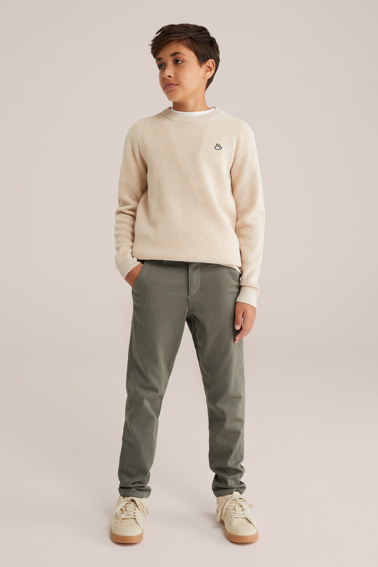 Jongens gebreide trui met structuur en embroidery