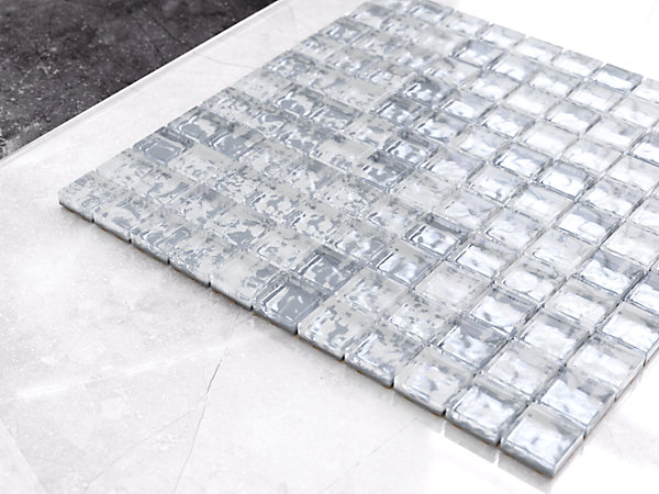 Mosaïque en verre sur filet pour salle de bain ou cuisine 30 cm x 30 cm - Cloud