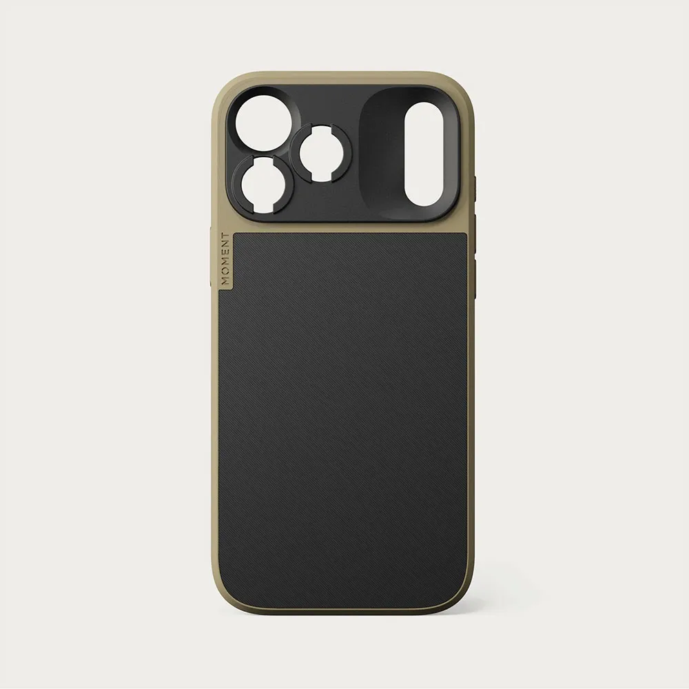 Moment IPhone 17 Pro Max phone case
