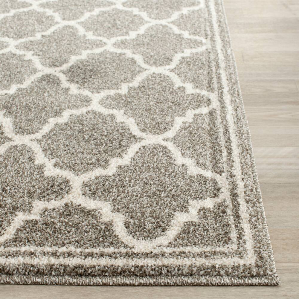 Safavieh Amherst 422 Rug, Dark Grey/Beige