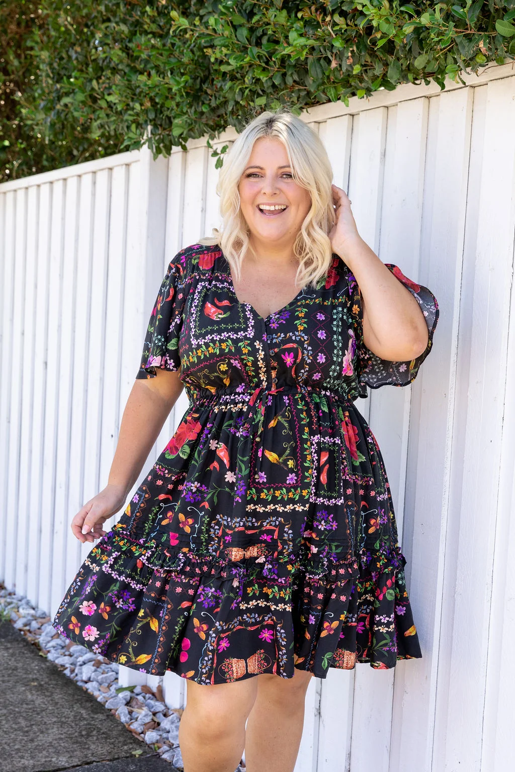 Lisa Dress in Sweet Bee