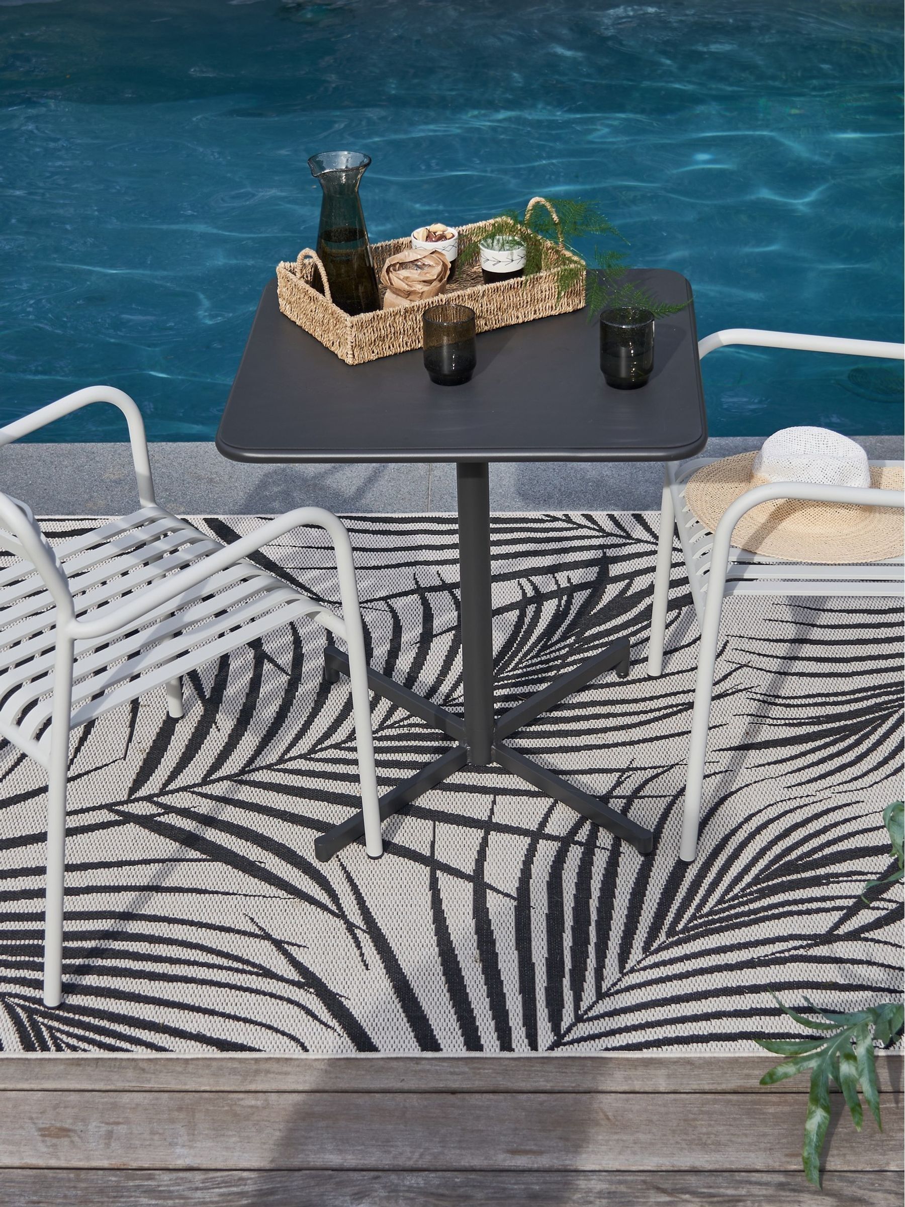La Redoute Intérieurs Set of 2 White Manni Aluminium Garden Armchairs