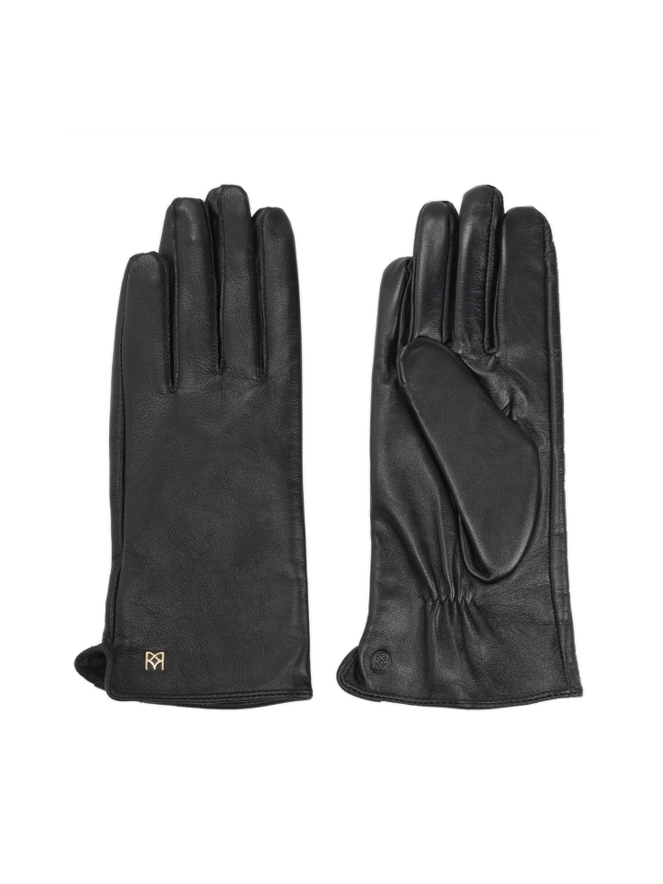 Ladies’ black gloves