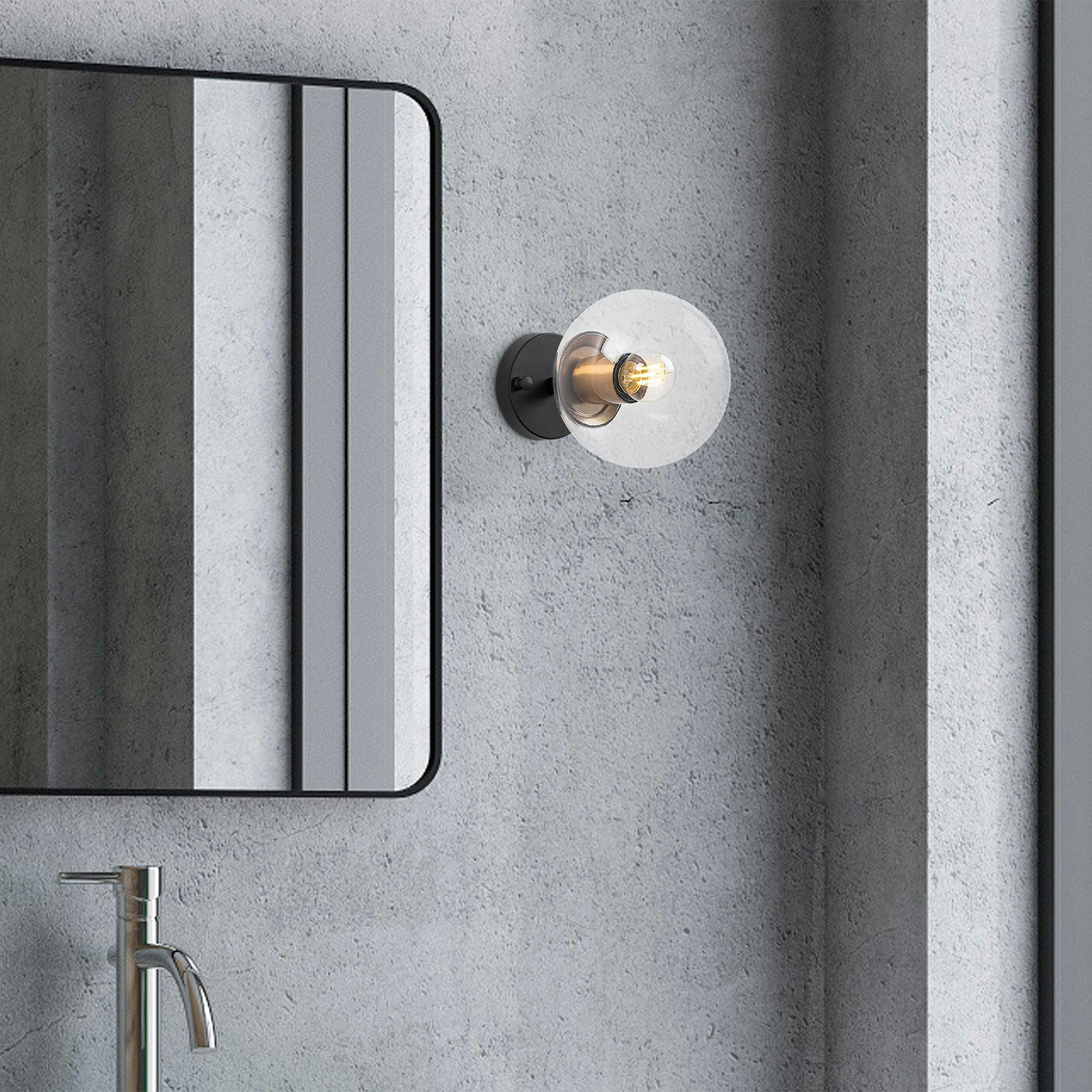Applique murale moderne, globe transparent douille dorée SIERRE