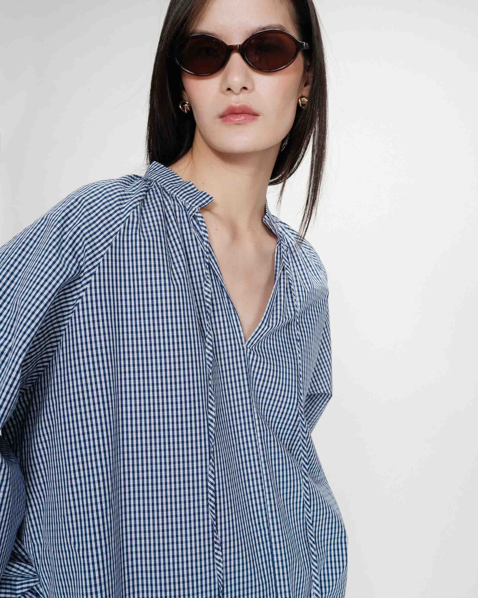 Blouse à carreaux en coton col V oversize marine Varry