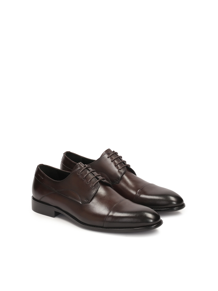 Men's suit shoes in brown color