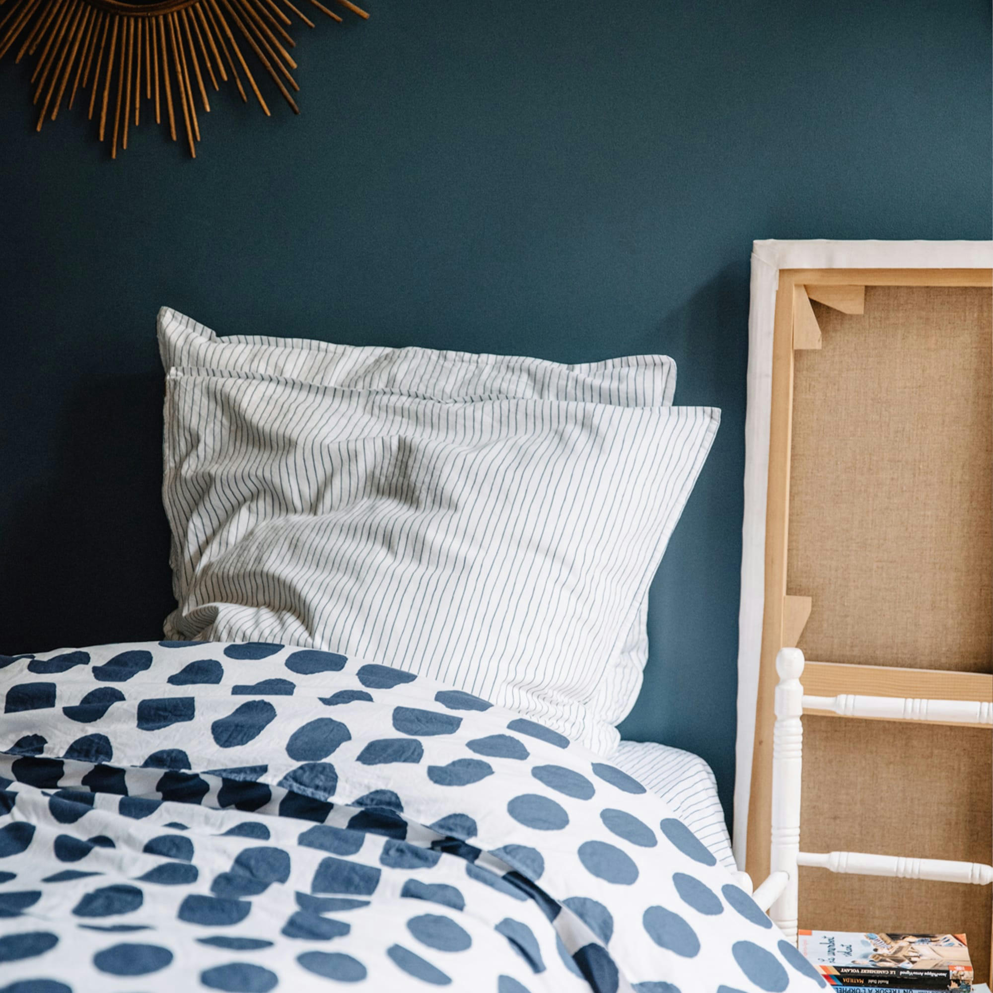 - Taie d'oreiller en percale de coton bio à rayures 65x65 cm