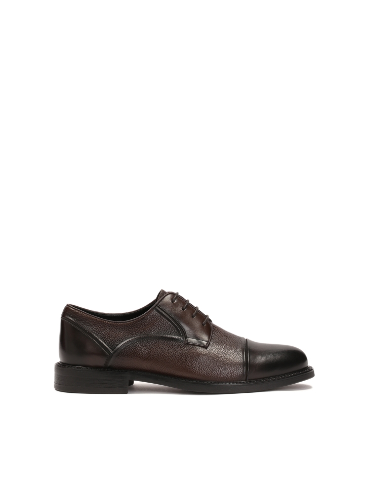 Elegant men's shoes with cap toe nose