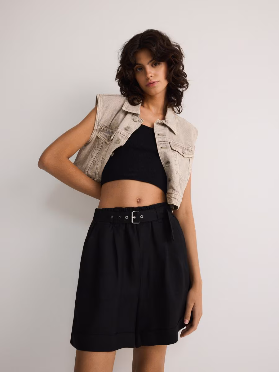Ladies' Shorts & Belt