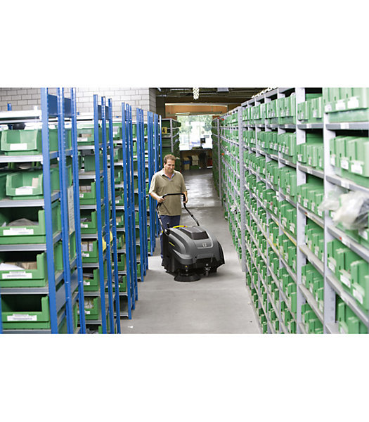 Kärcher KM 75/40 W Bp Pack - balayeuse autotractée compacte 40 L batterie intégrée