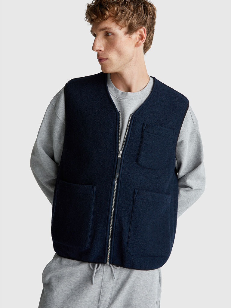 Vest in wool blend