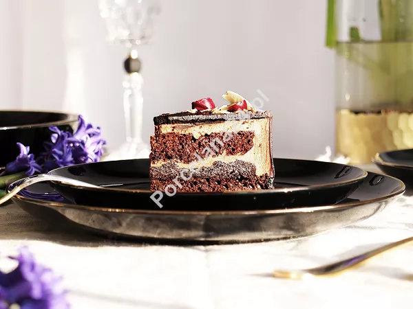 Komplet talerzy na 6 osób (18 el.) Chodzież - City Gold Black