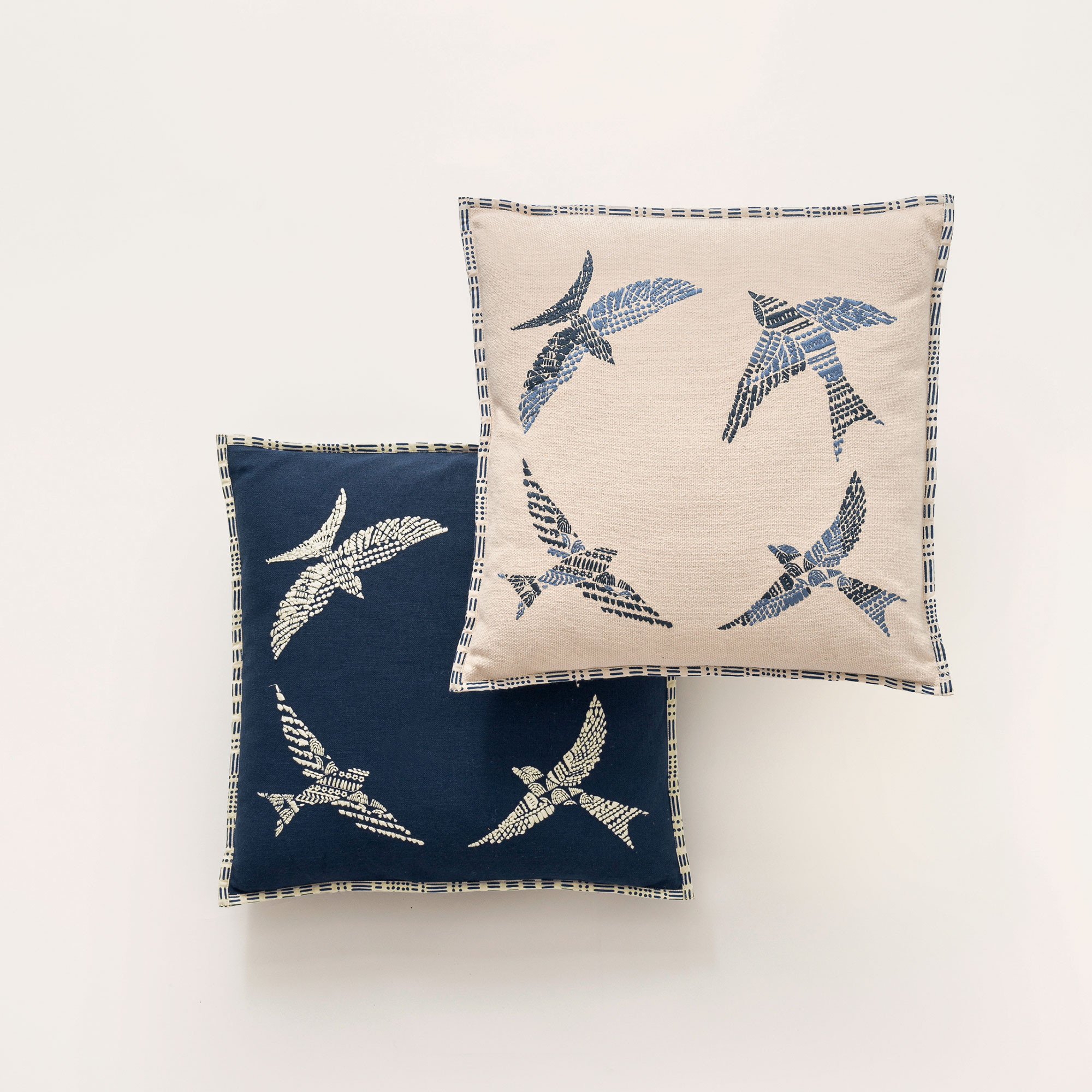 CoussinÉchappée d'hirondelles