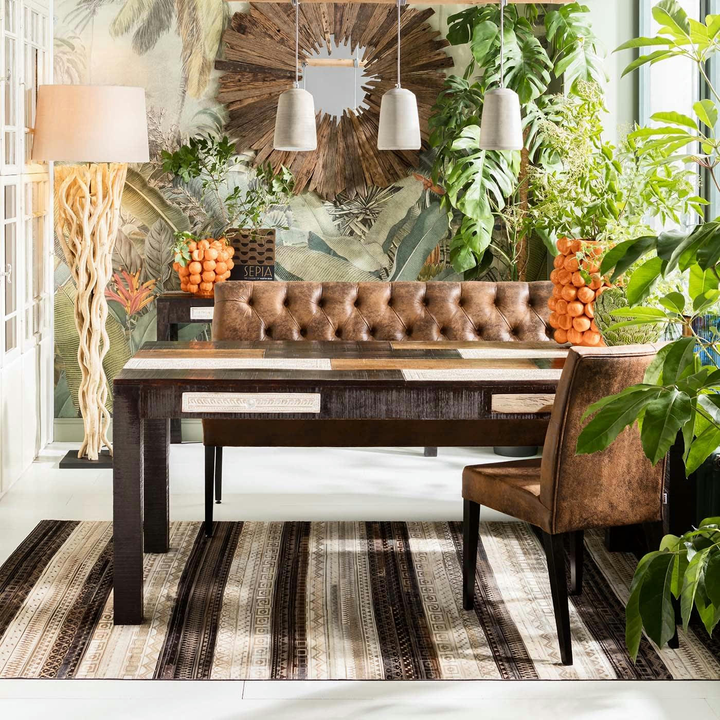 CASUAL - Chaise en microfibre marron et hêtre laqué