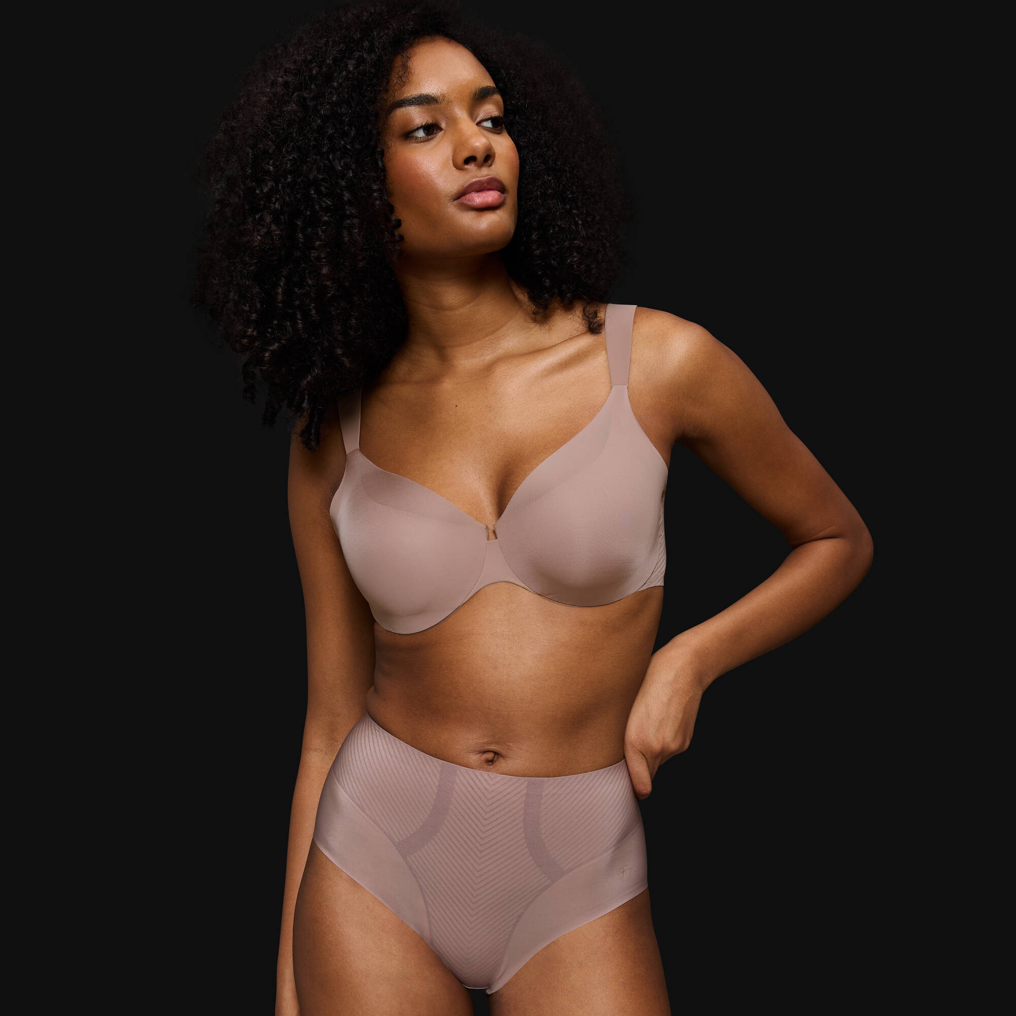 Soutien-gorge embo&icirc;tant "Illusion curves" - armatures