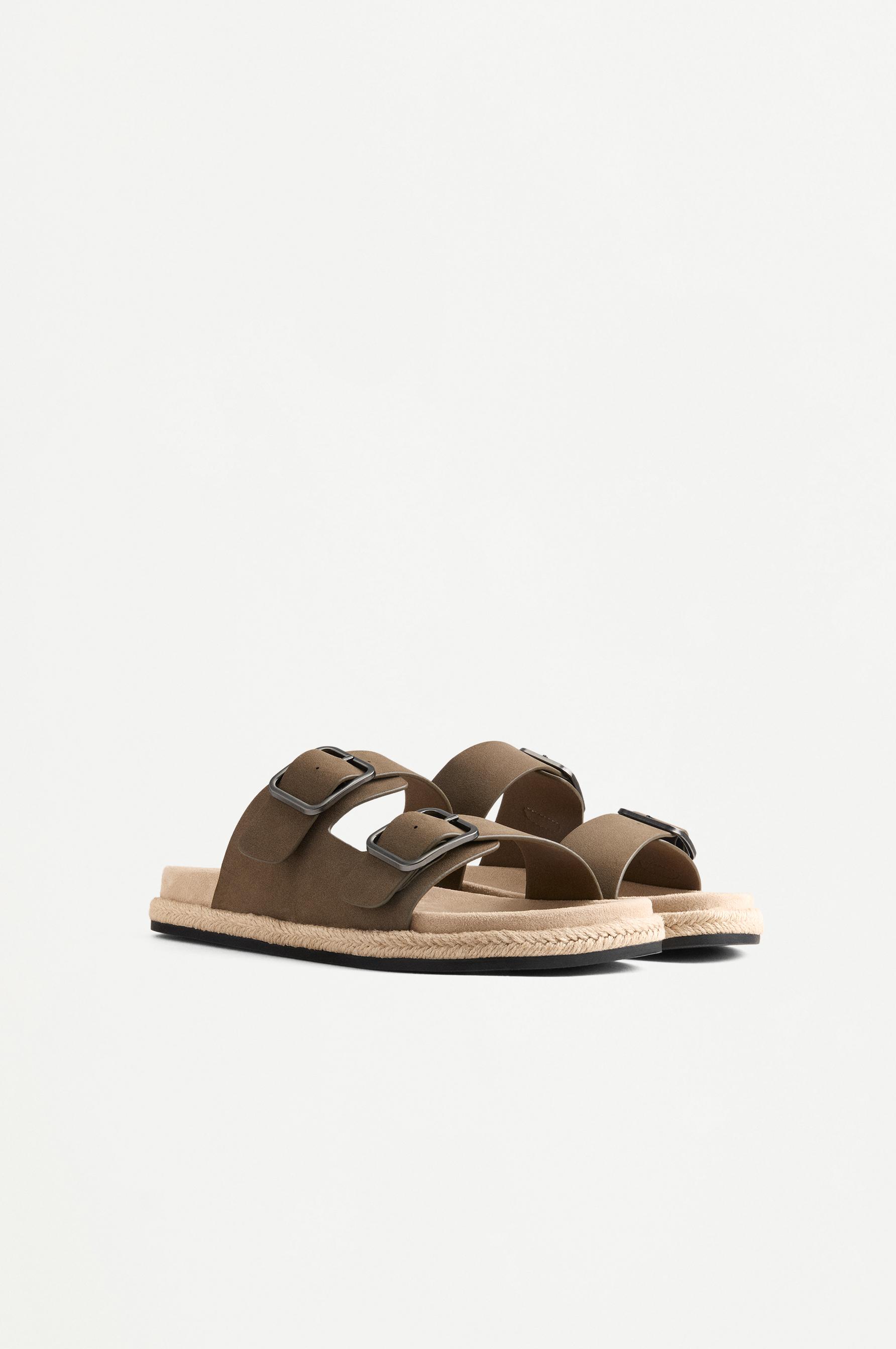 Sandalia confort hebillas efecto yute