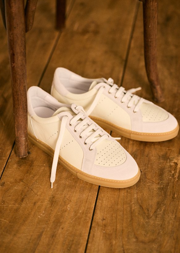 Harper Sneakers