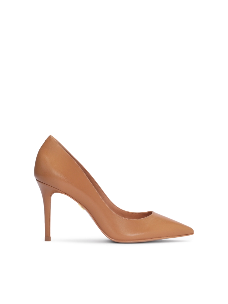 Light brown slim heeled pumps
