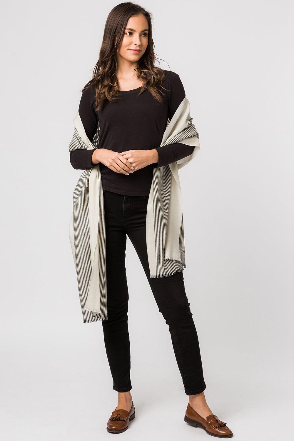 Pure Luxuries London Contrast' Cashmere & Merino Wool Shawl Wrap