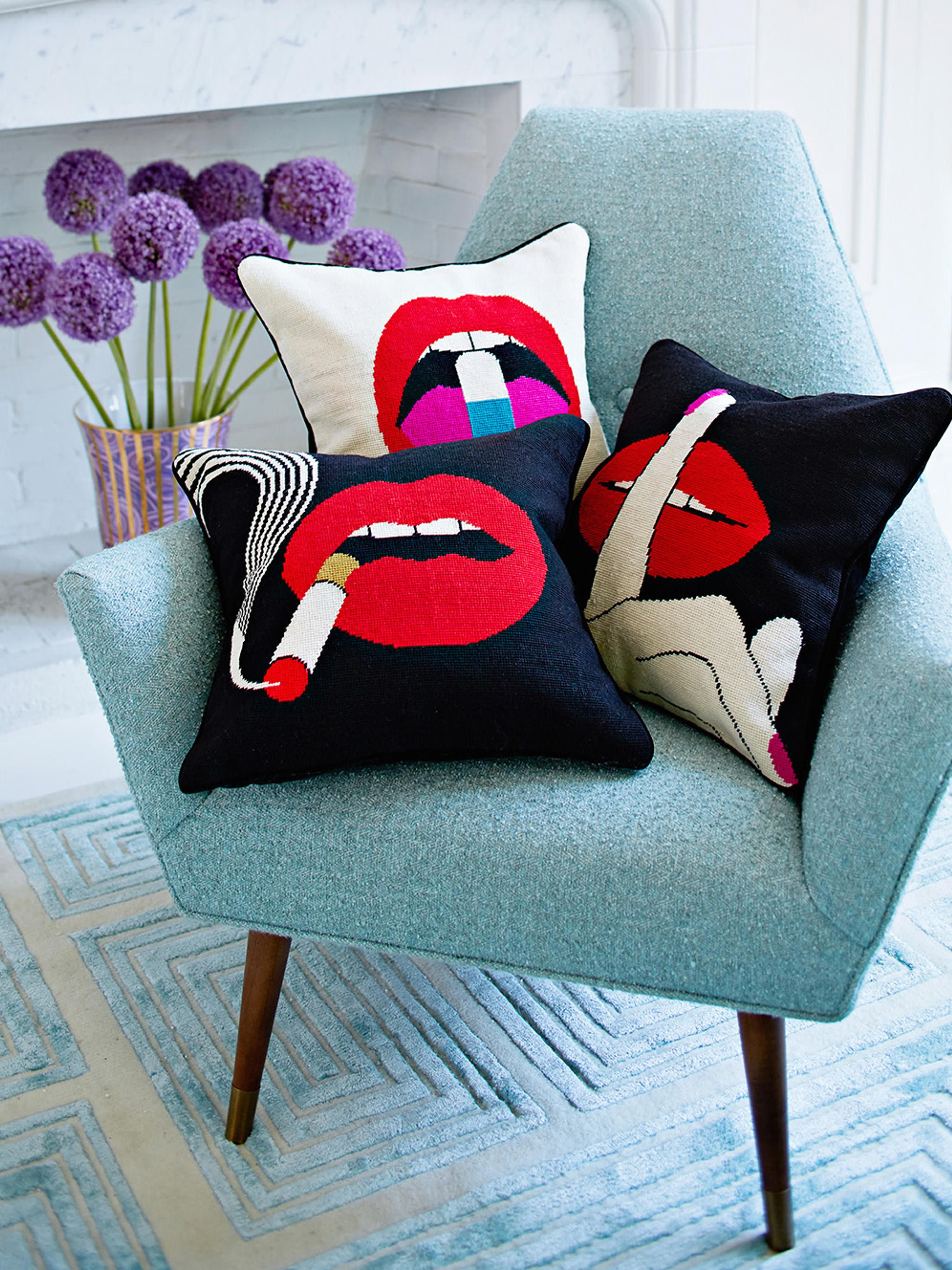 Handgefertigtes Woll-Kissen Lips Hush
