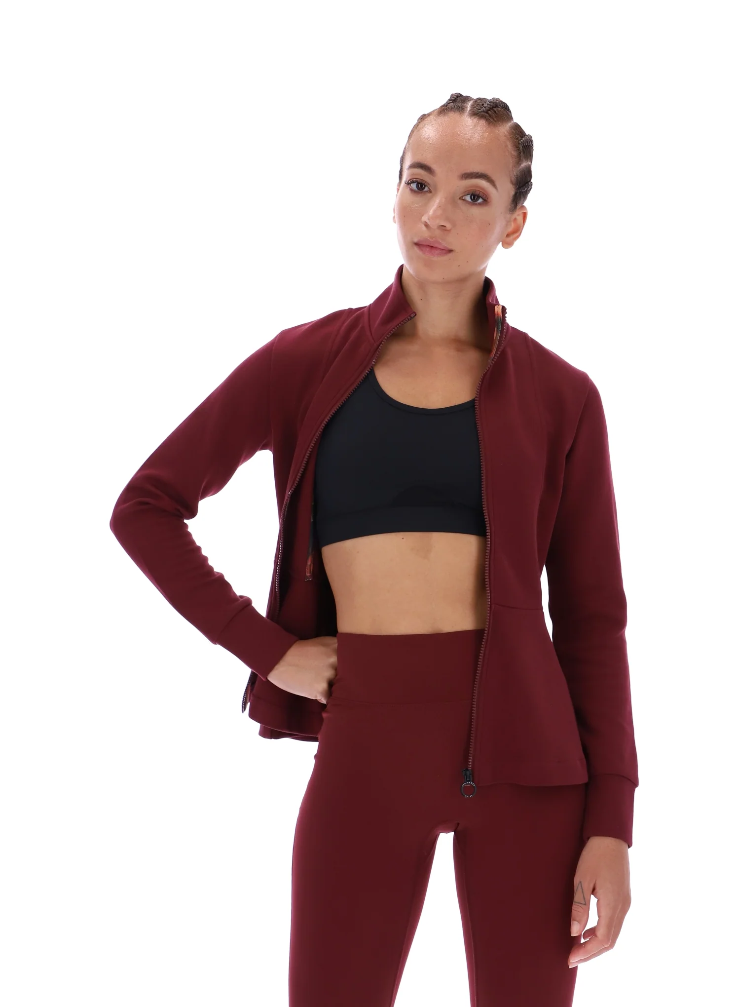 DONNA | MAROON