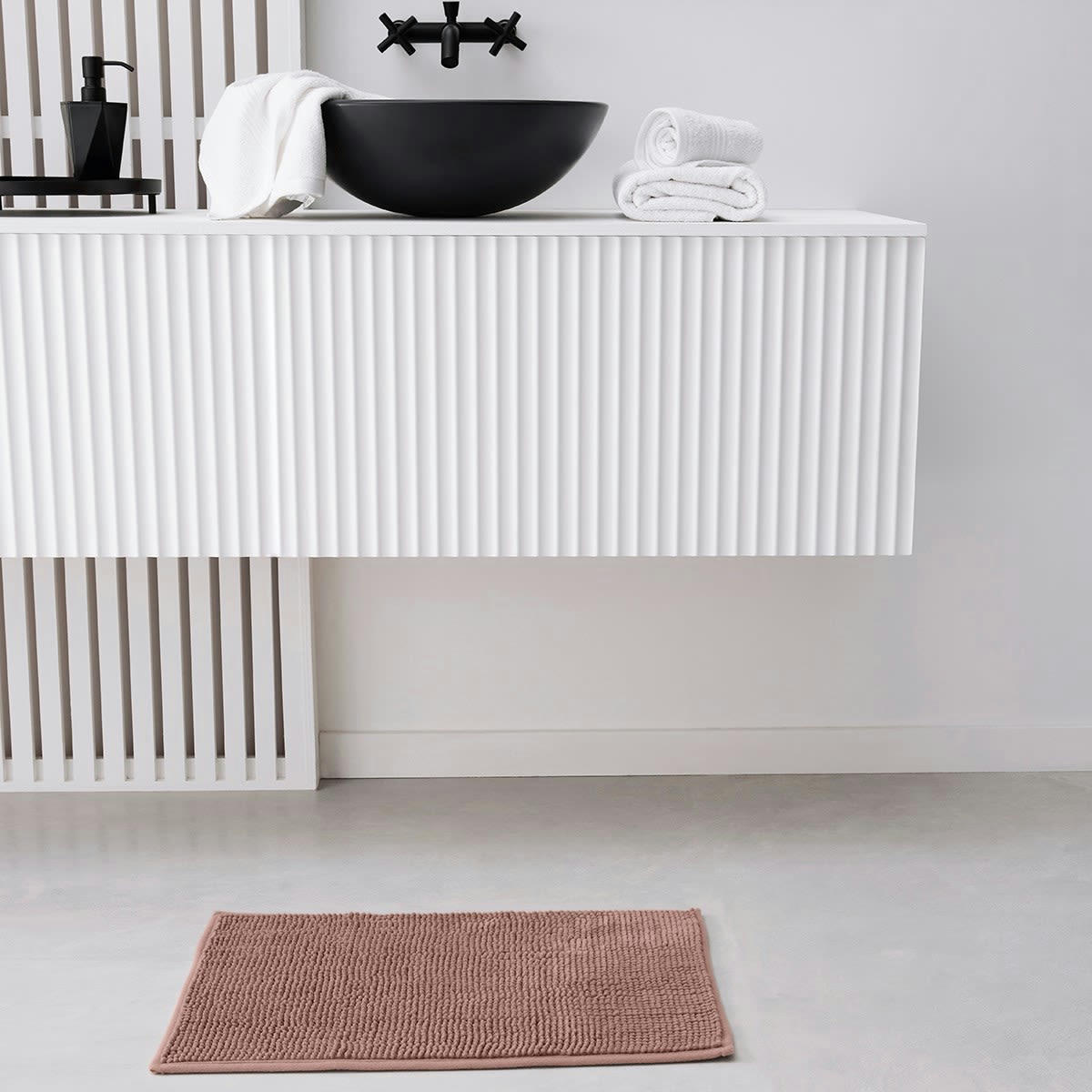 ESSENTIAL - Tapis de bain Bubble uni en Polyester Rose 60x40 cm