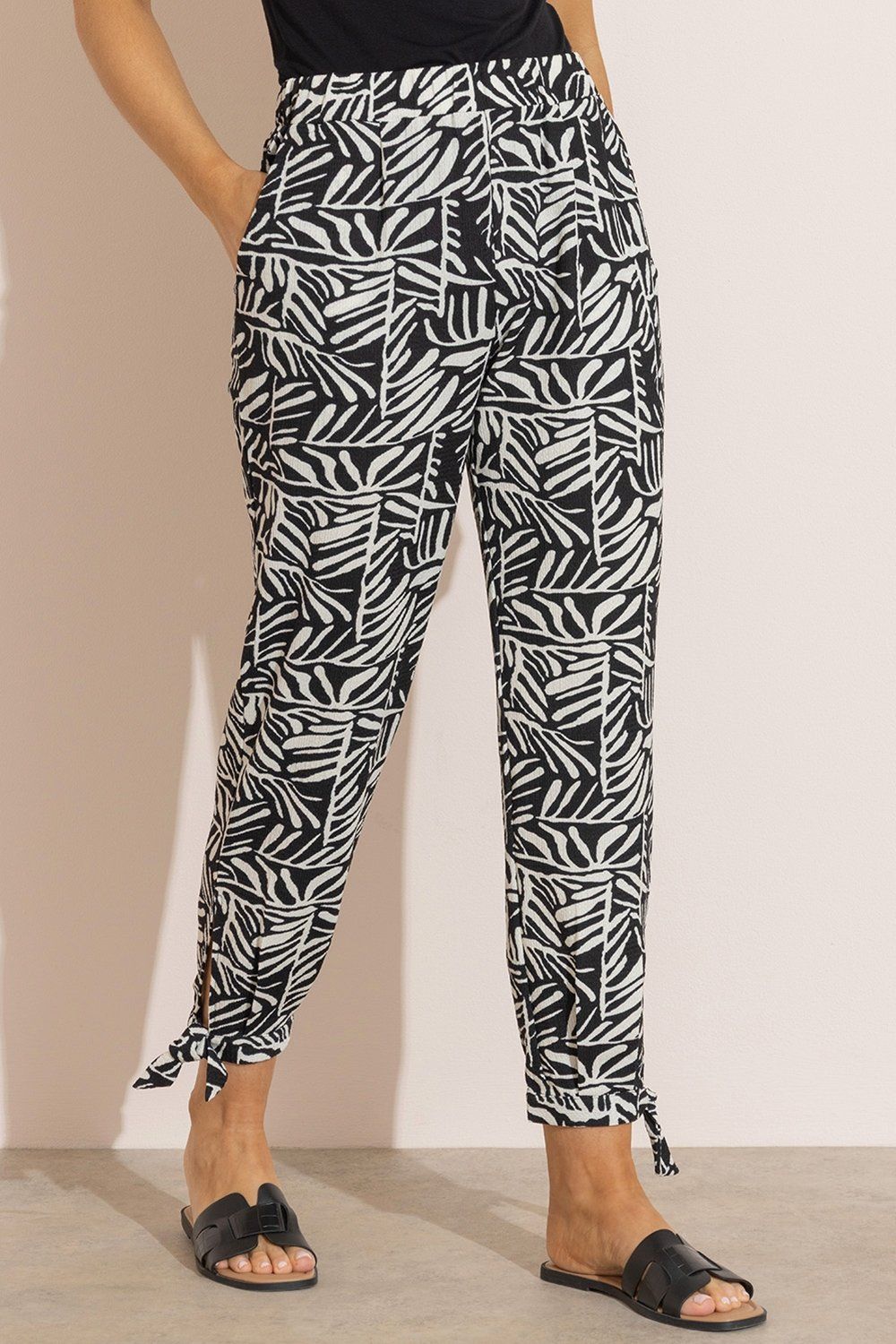 Klass. Printed Tie Hem Cropped Trousers