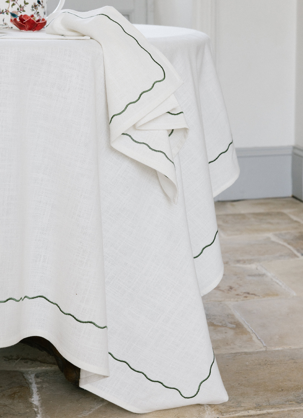 NAPPE EN COTON FLAMMÉ AVEC FINITION BOURDON BLANC CASSÉ