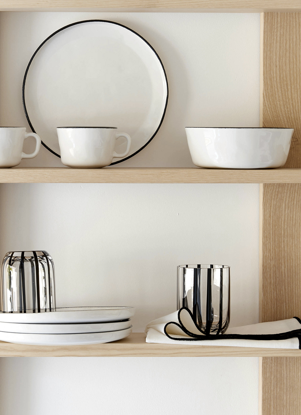 SERVIETTE DE TABLE EN COTON ET LIN BOURDON COLORÉ BLANC/NOIR